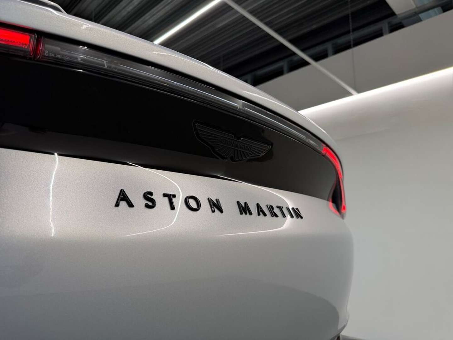 Aston Martin DBX S - 2026 - Joinsteer - #13