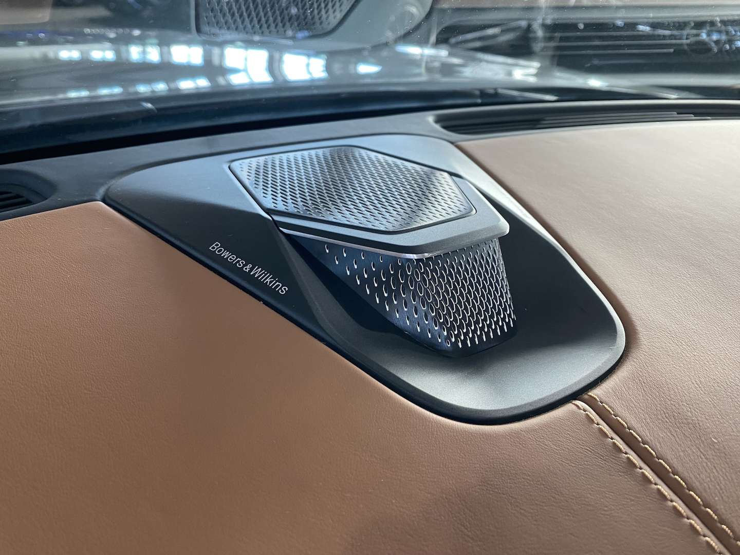 Aston Martin DB Volante Non Identifiée - 2024 - Joinsteer - #22