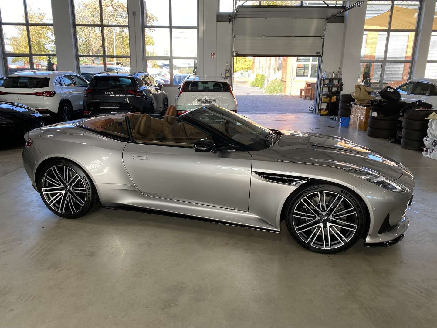 Aston Martin DB Volante Non Identifiée - 2024 - Joinsteer - #23