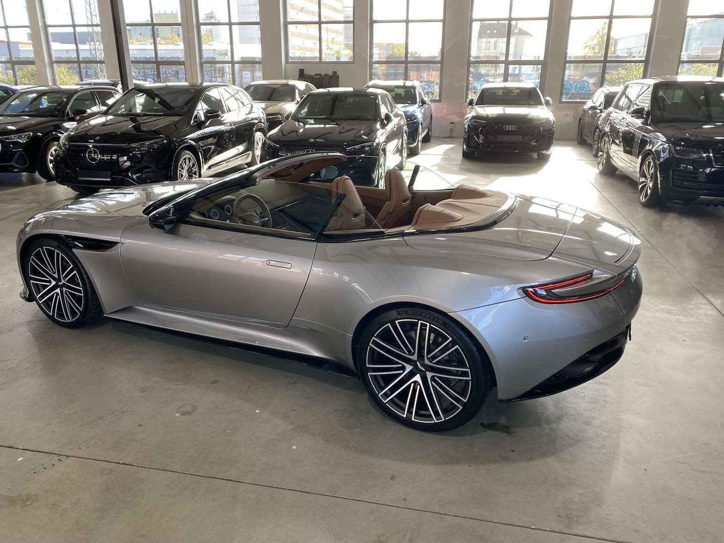 Aston Martin DB Volante Non Identifiée - 2024 - Joinsteer - #25