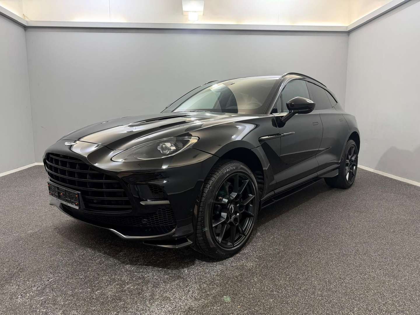 Aston Martin DBX 707 ALL BLACK - 2025 - Joinsteer