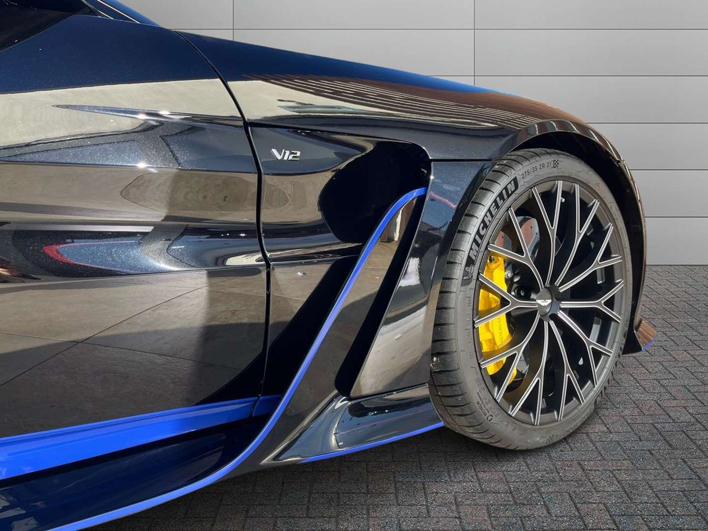 Aston Martin Vantage Roadster V12 - 2025 - Joinsteer - #9