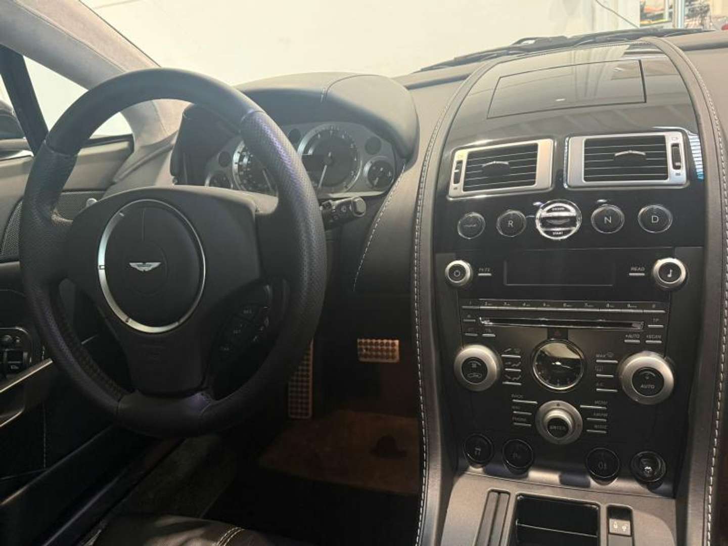 Aston Martin V8 4.7l Sportshift - 2011 - Joinsteer - #12