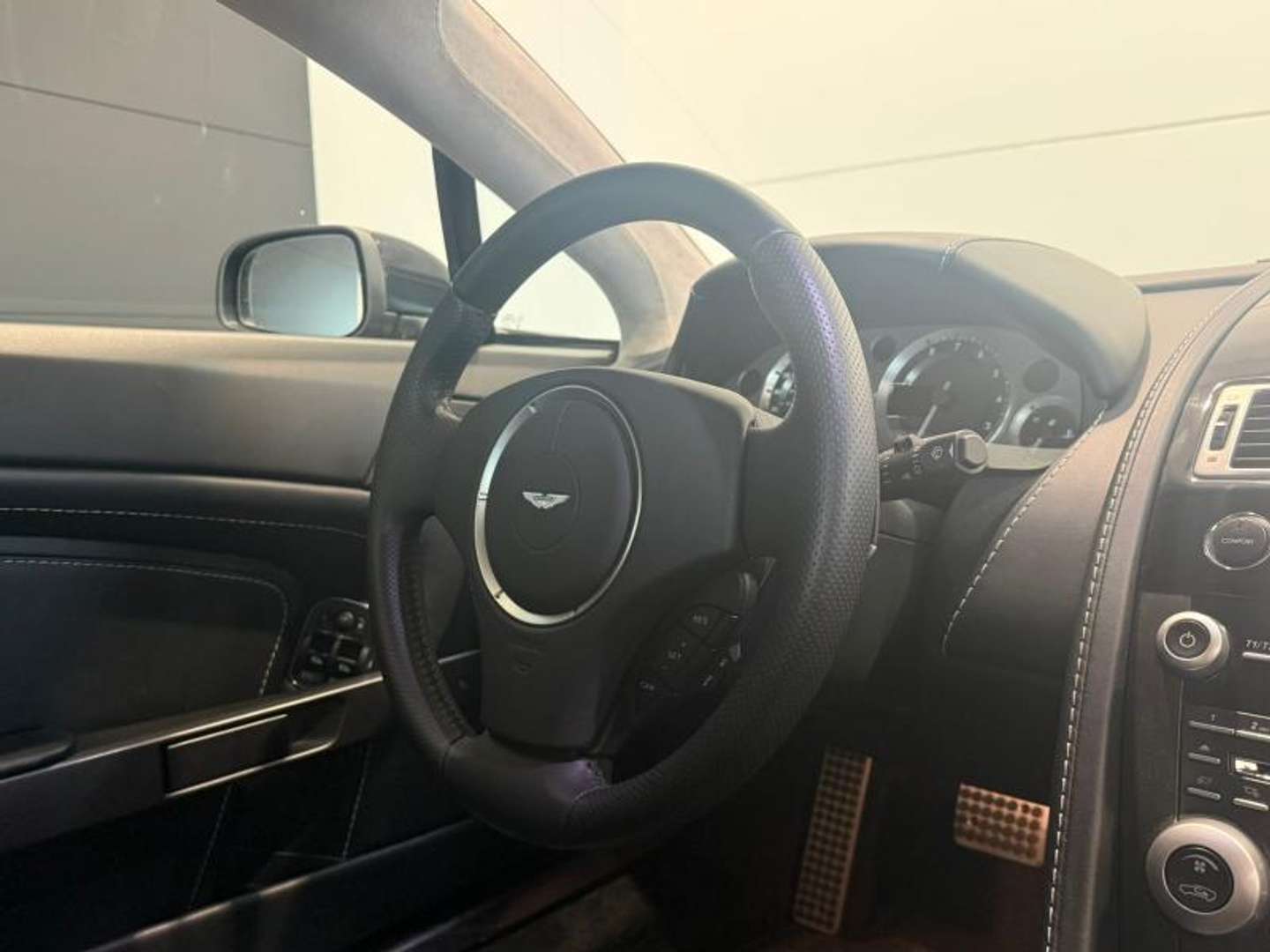 Aston Martin V8 4.7l Sportshift - 2011 - Joinsteer - #13