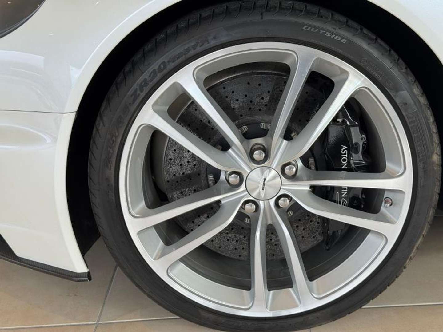 Aston Martin DBS - 2011 - Joinsteer - #8