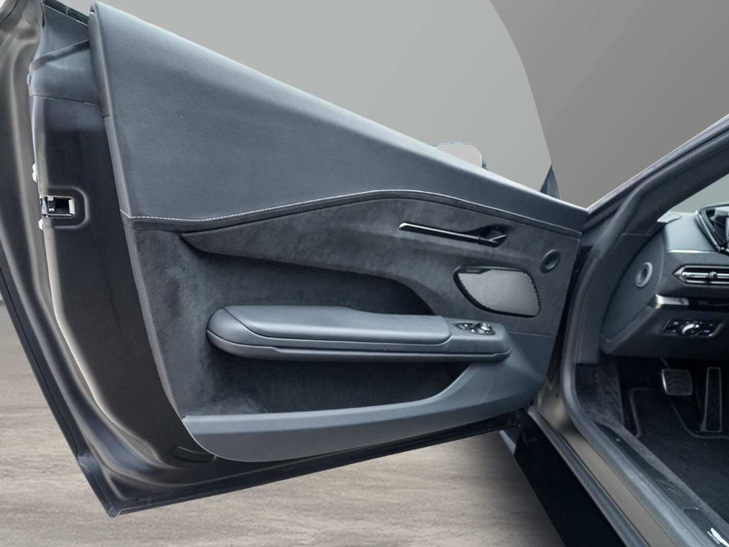 Aston Martin Vantage Coupe V8 Satin Onyx Black - 2024 - Joinsteer - #17