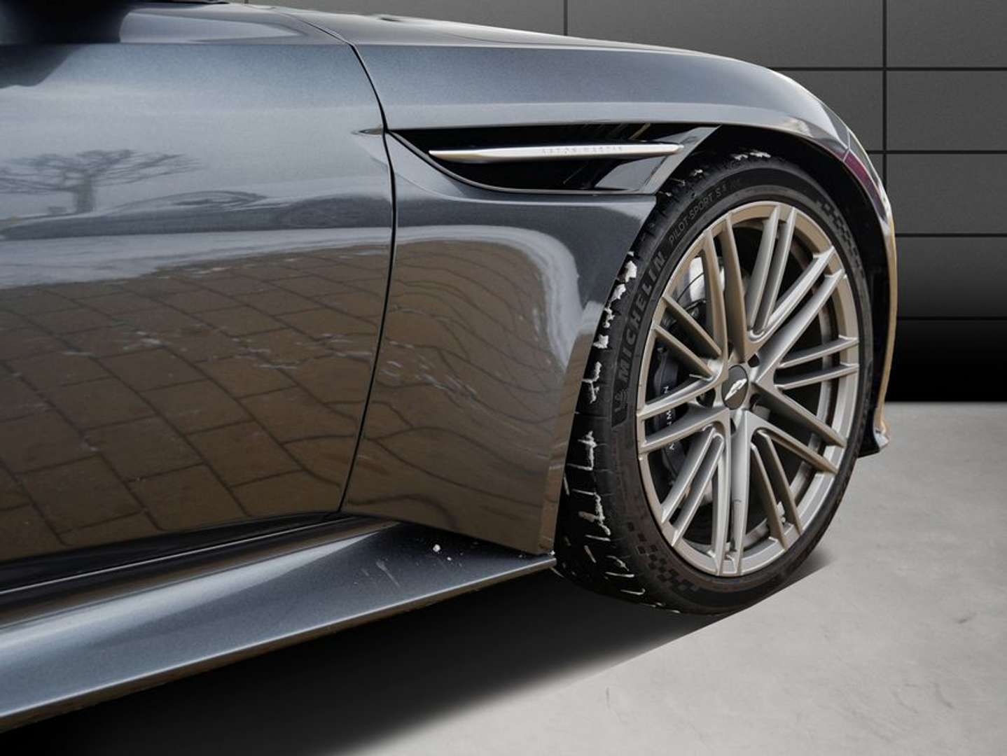 Aston Martin DB12 Volante - 2024 - Joinsteer - #9