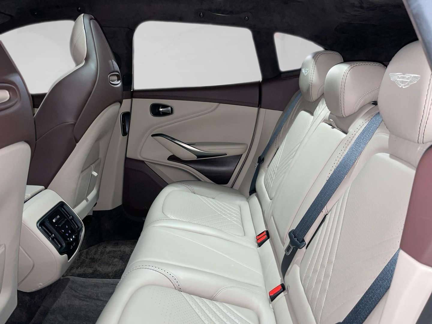 Aston Martin DBX 4.0 V8 Edition Limité - 2021 - Joinsteer - #11