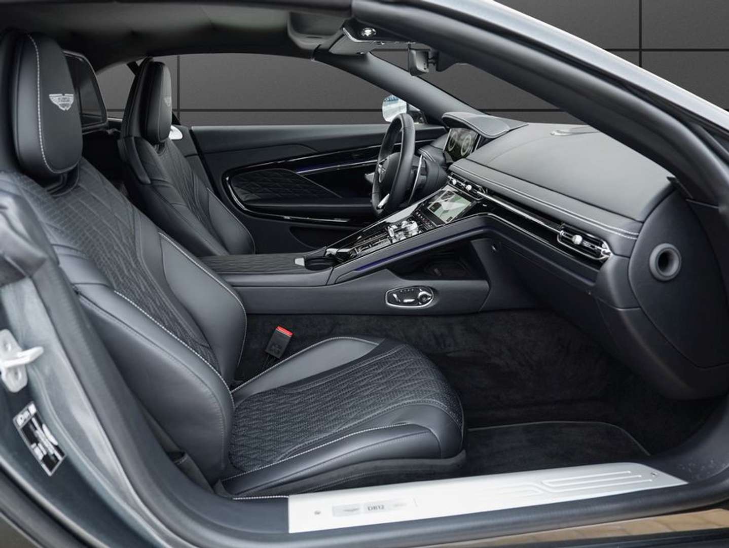 Aston Martin DB12 Volante - 2024 - Joinsteer - #13