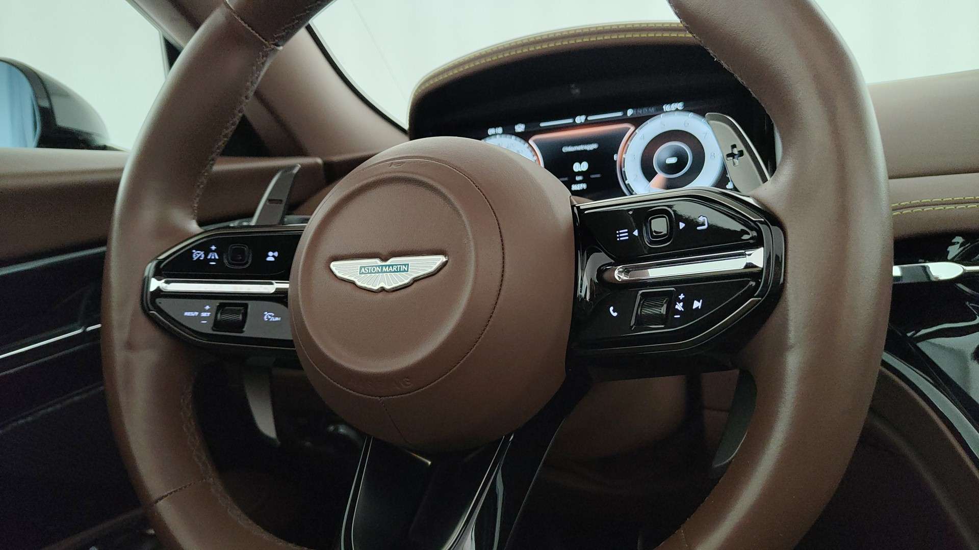 Aston Martin DB12 Volante 4.0 V8 - 2024 - Joinsteer - #7