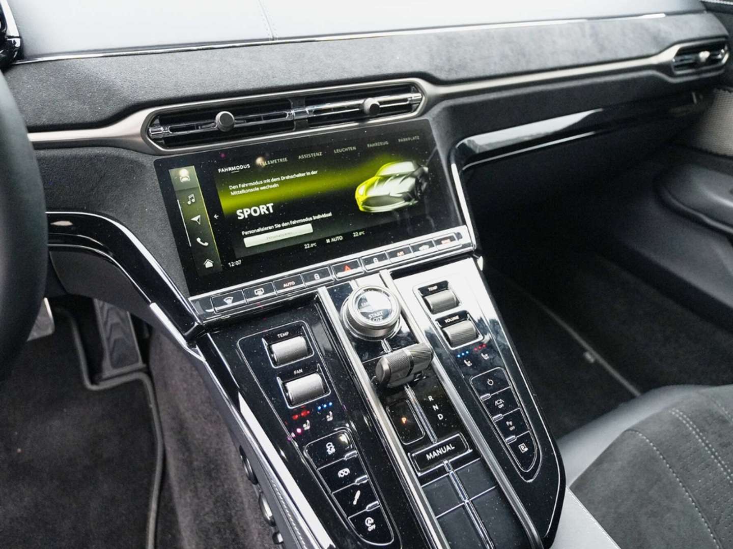 Aston Martin Vantage Coupe V8 Satin Onyx Black - 2024 - Joinsteer - #25