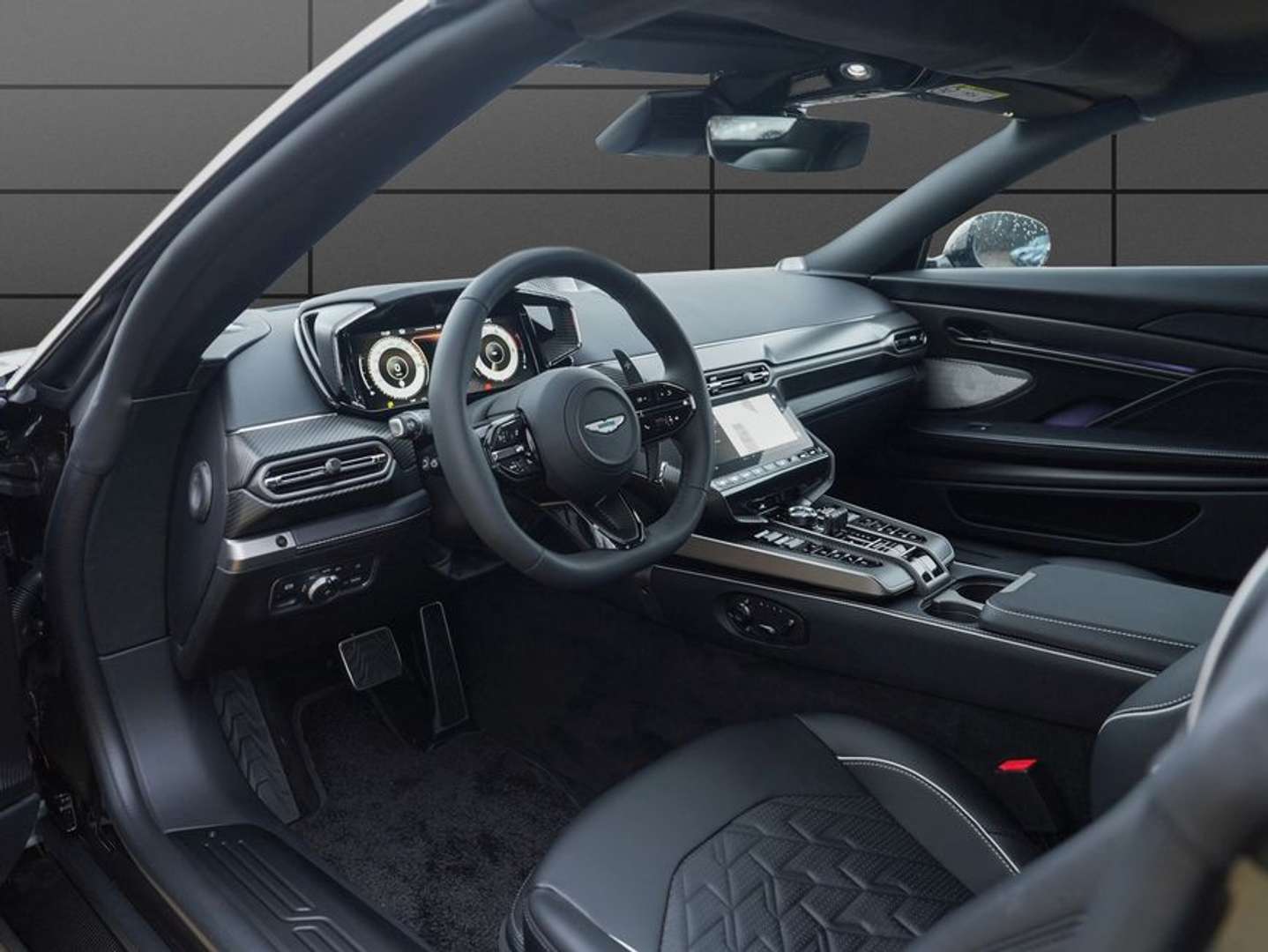 Aston Martin Vanquish Volante - 2026 - Joinsteer - #4