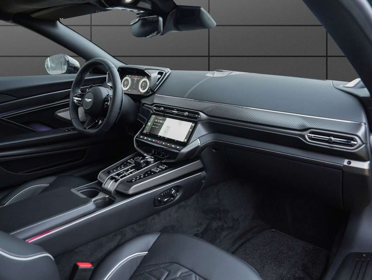 Aston Martin Vanquish Volante - 2026 - Joinsteer - #10