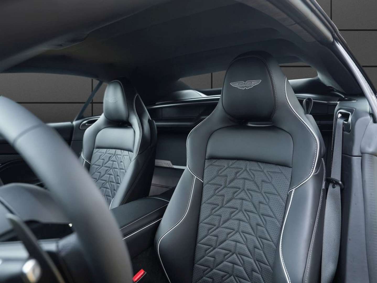 Aston Martin Vanquish Volante - 2026 - Joinsteer - #12