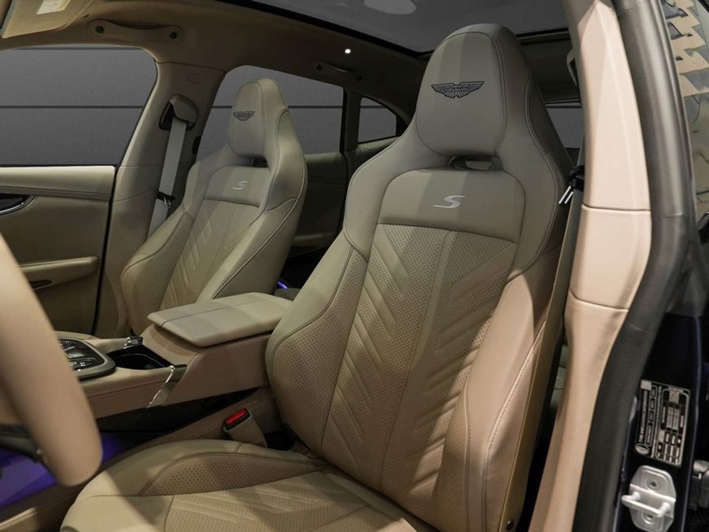 Aston Martin DBX DBX S - 2026 - Joinsteer - #4