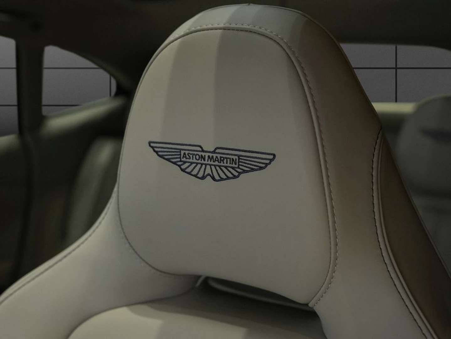 Aston Martin DBX DBX S - 2026 - Joinsteer - #5