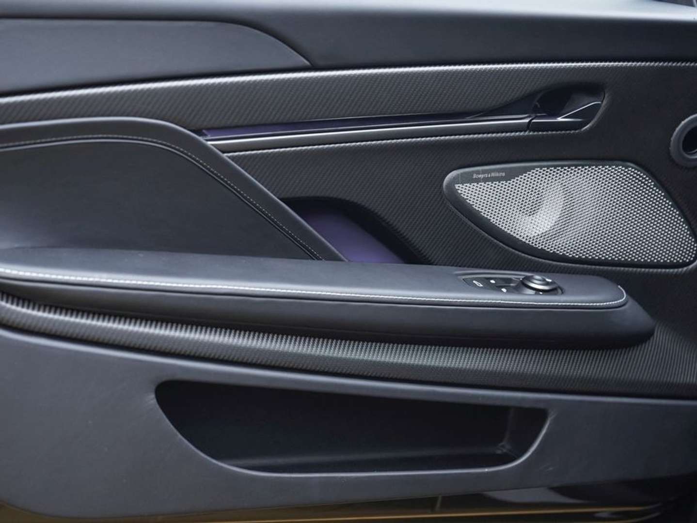 Aston Martin Vanquish Volante - 2026 - Joinsteer - #24