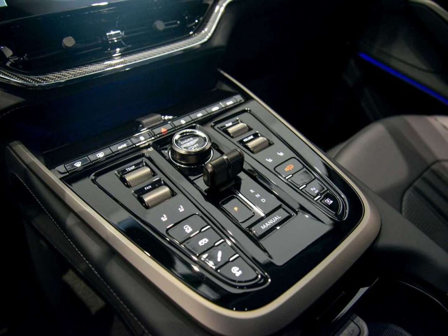 Aston Martin DBX 707 MJ 25 - 2025 - Joinsteer - #18