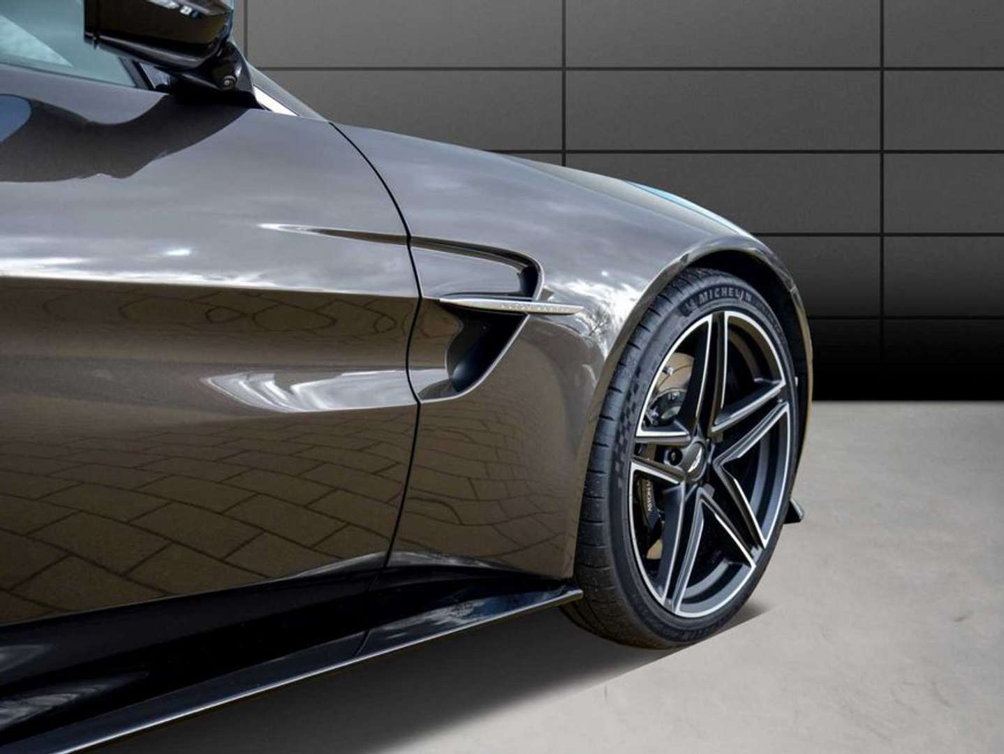 Aston Martin V8 Coupé - 2026 - Joinsteer - #8