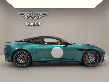 Aston Martin DBS Superleggera 5.2 V12 — photo 5