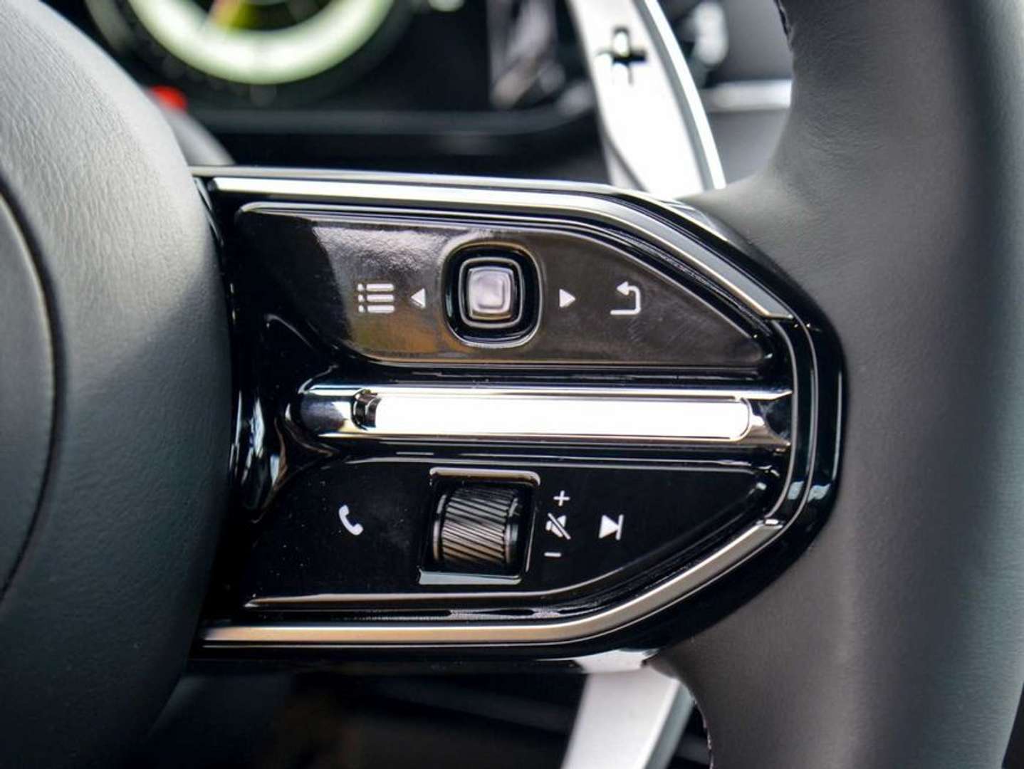 Aston Martin V8 Coupé - 2026 - Joinsteer - #10