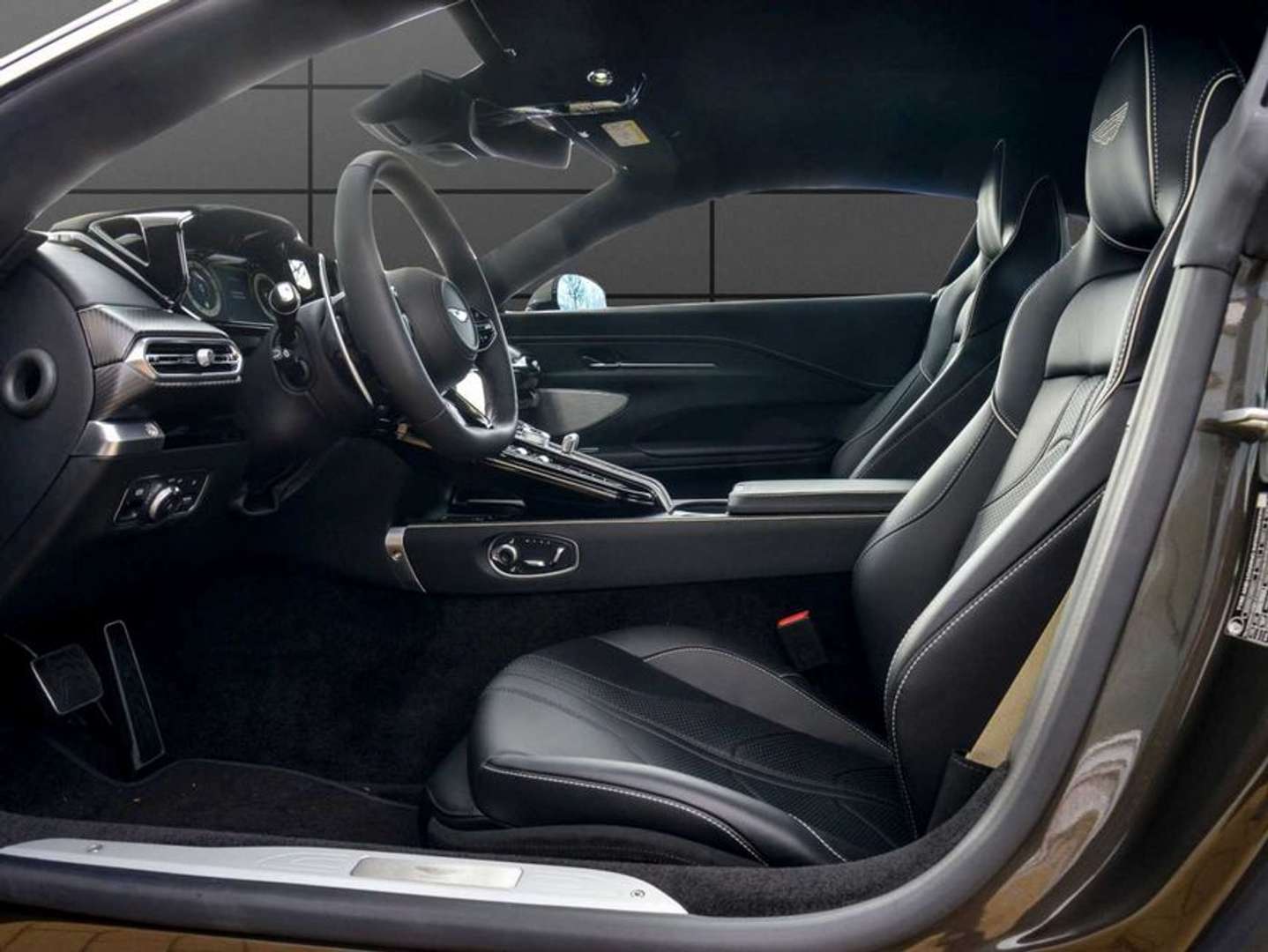 Aston Martin V8 Coupé - 2026 - Joinsteer - #11