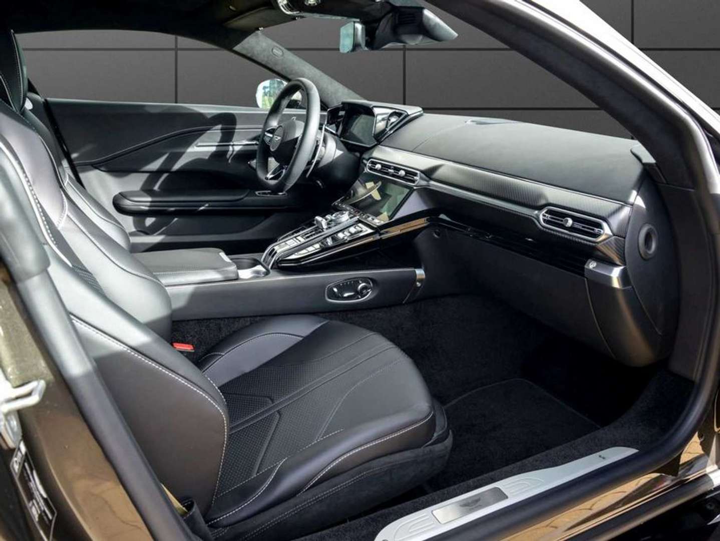 Aston Martin V8 Coupé - 2026 - Joinsteer - #13