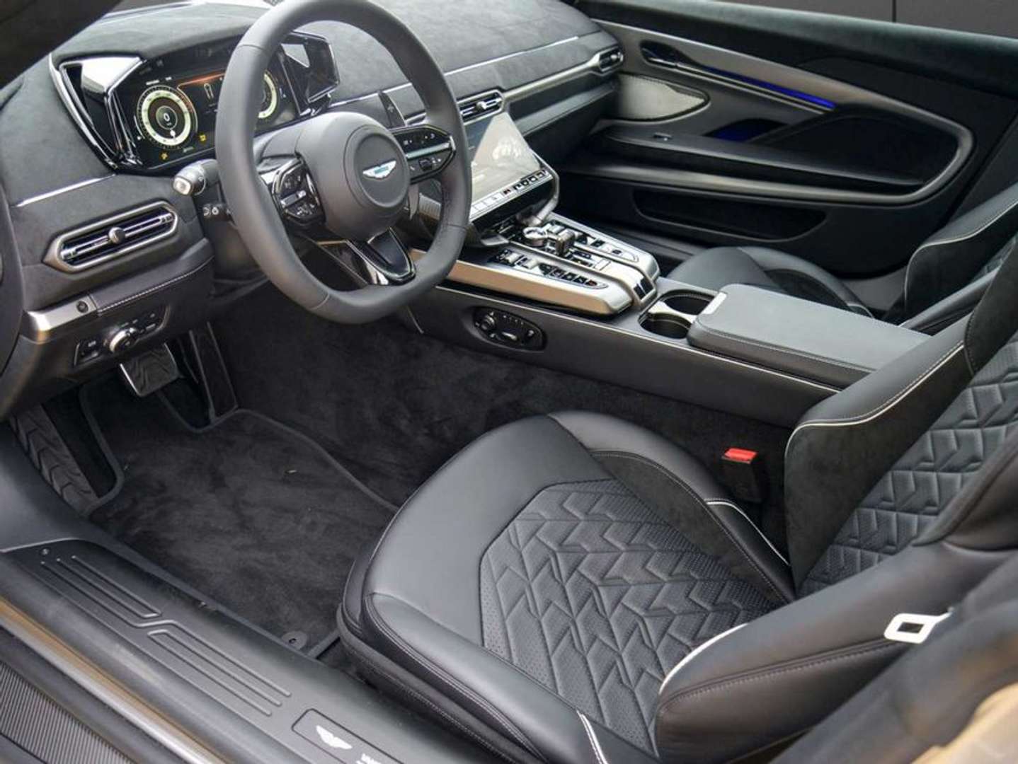 Aston Martin Vanquish Coupé - 2025 - Joinsteer - #11