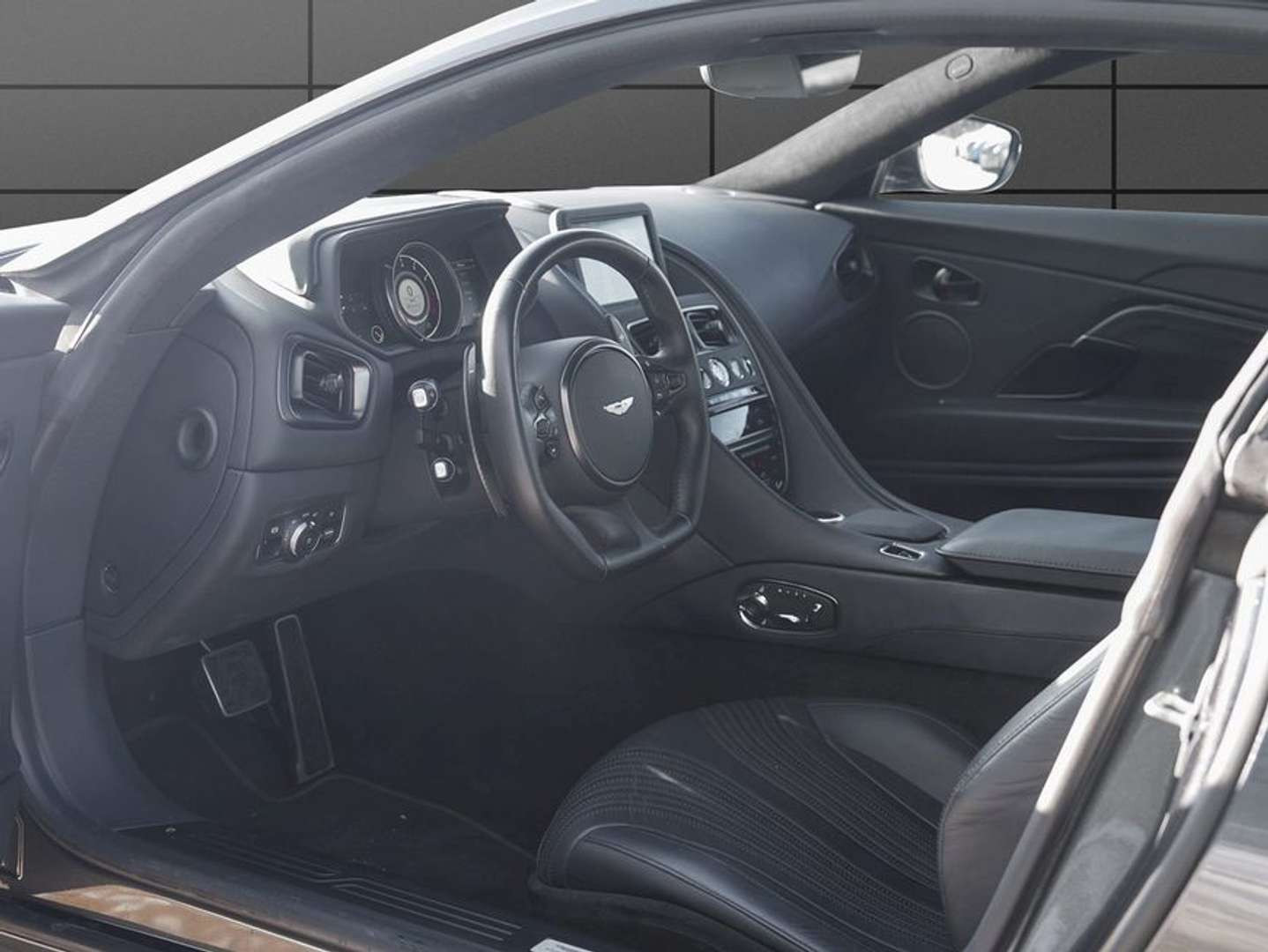 Aston Martin DB11 Coupé V8 - 2022 - Joinsteer - #4