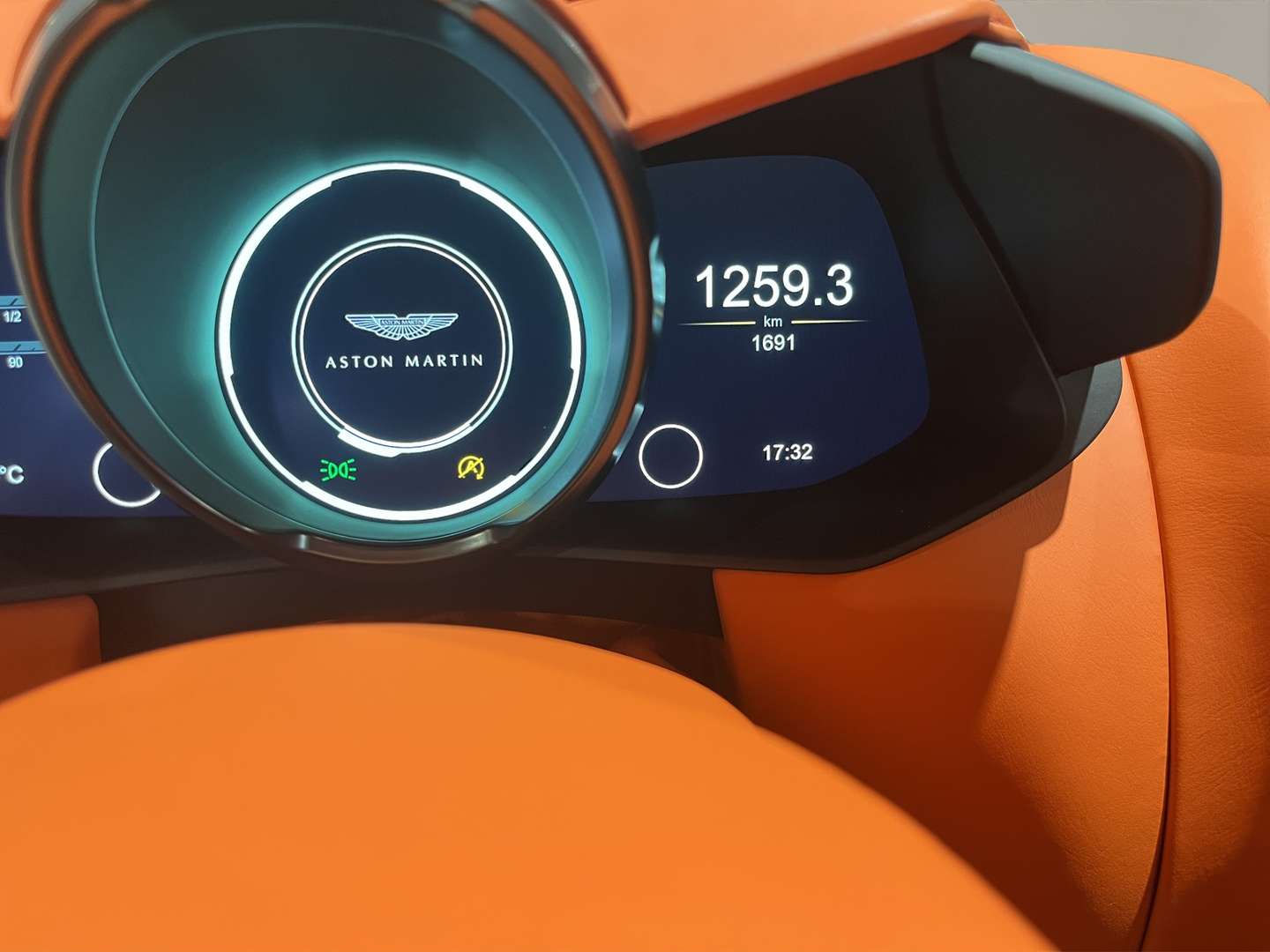 Aston Martin DBS Superleggera 5.2 V12 - 2024 - Joinsteer - #13