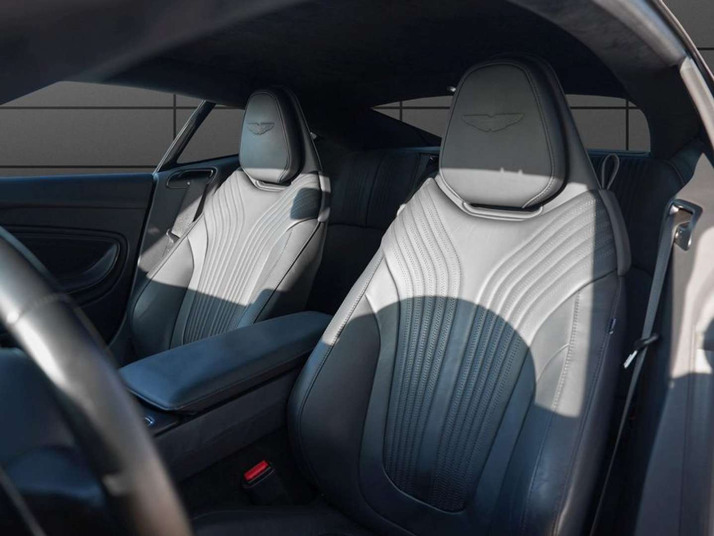 Aston Martin DB11 Coupé V8 - 2022 - Joinsteer - #12