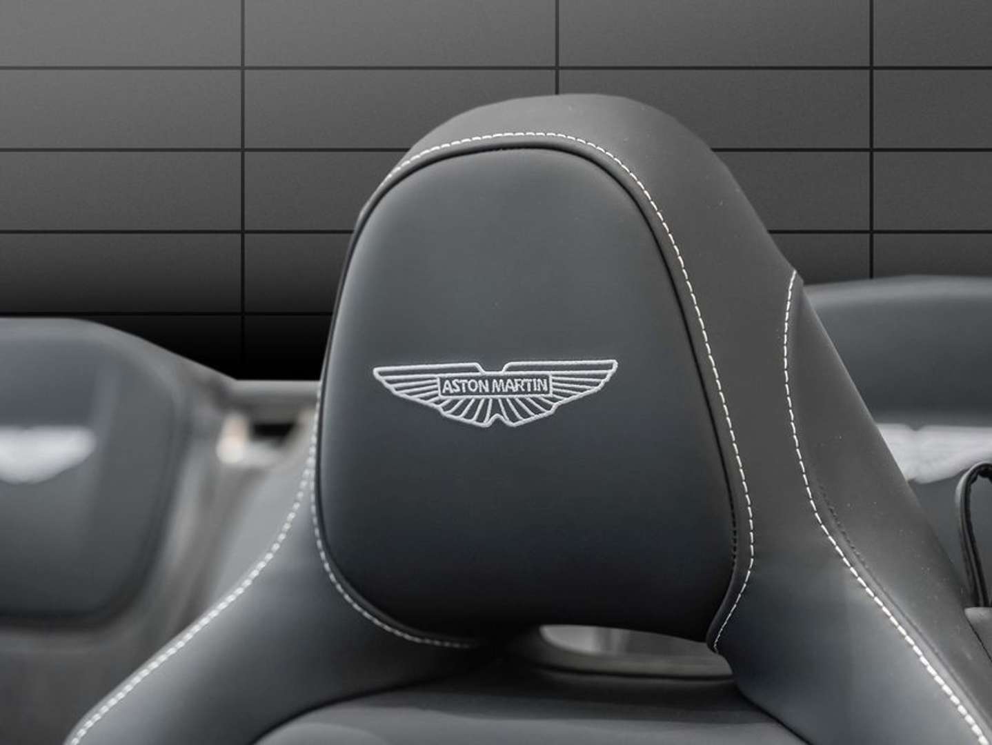 Aston Martin DB12 Volante - 2026 - Joinsteer - #4