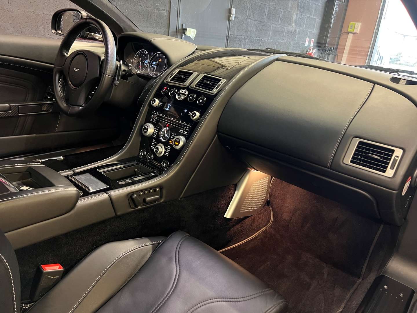 Aston Martin DBS Coupé Coupé Touchtronic A - 2010 - Joinsteer - #16