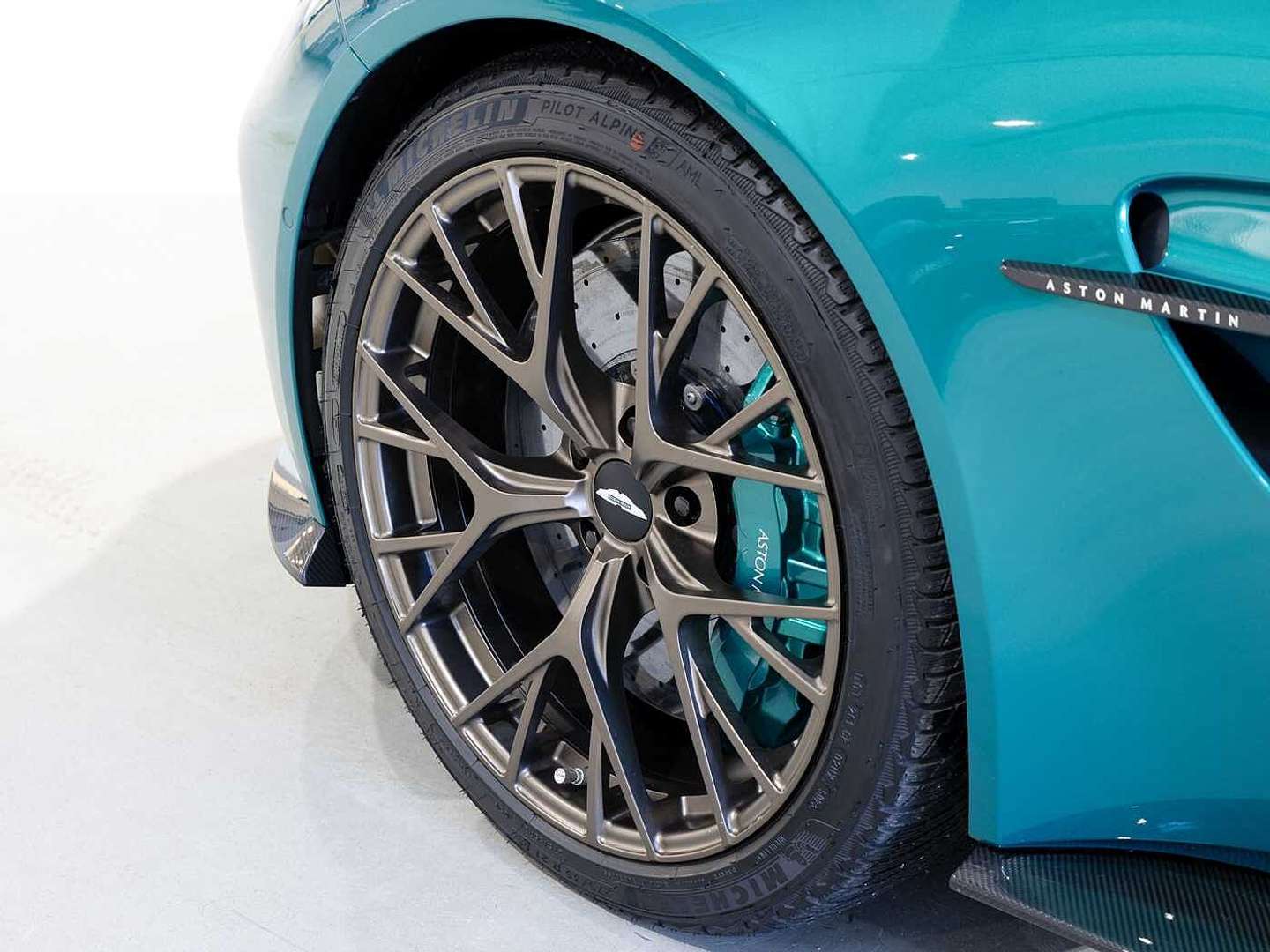 Aston Martin Vantage V8 - 2024 - Joinsteer - #3