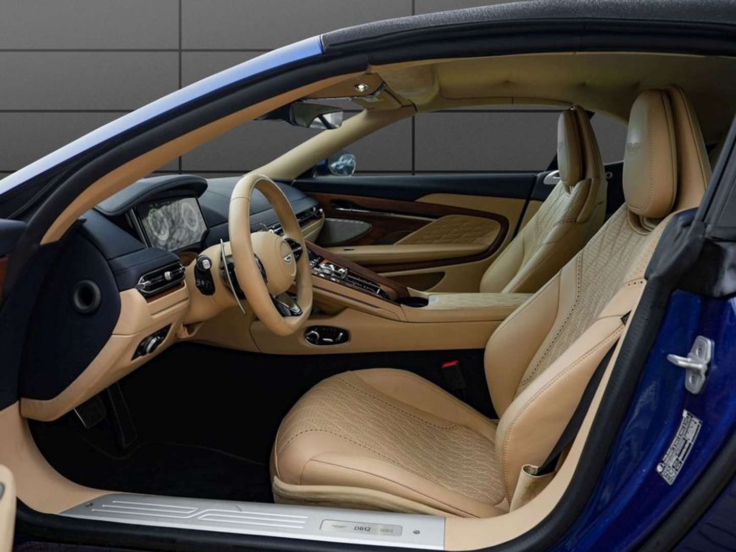 Aston Martin DB12 Volante - 2024 - Joinsteer - #13