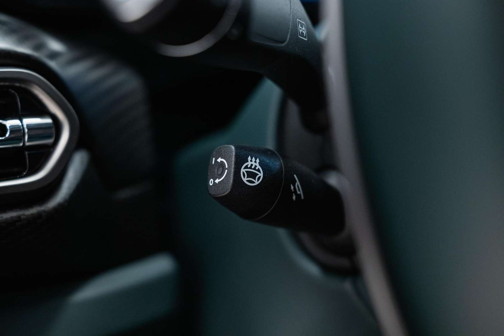 Aston Martin Vanquish Coupé Full Options - 2024 - Joinsteer - #13