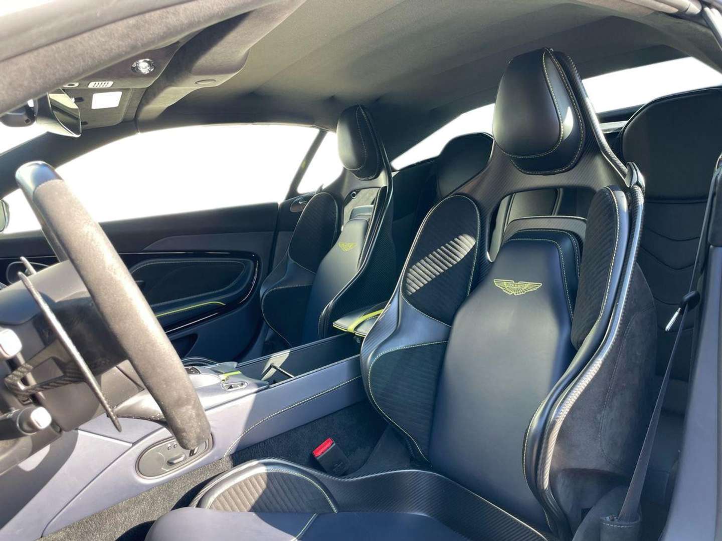 Aston Martin DBS Volante 5.2 V12 Superleggera - 2023 - Joinsteer - #11