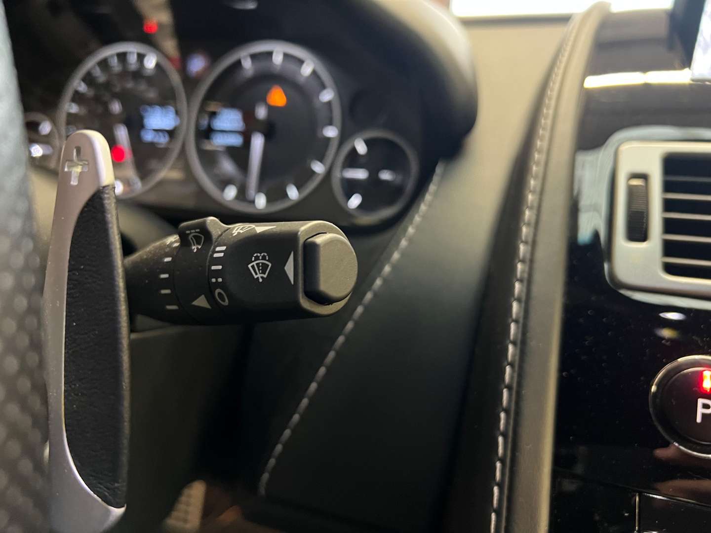 Aston Martin DBS Coupé Coupé Touchtronic A - 2010 - Joinsteer - #26