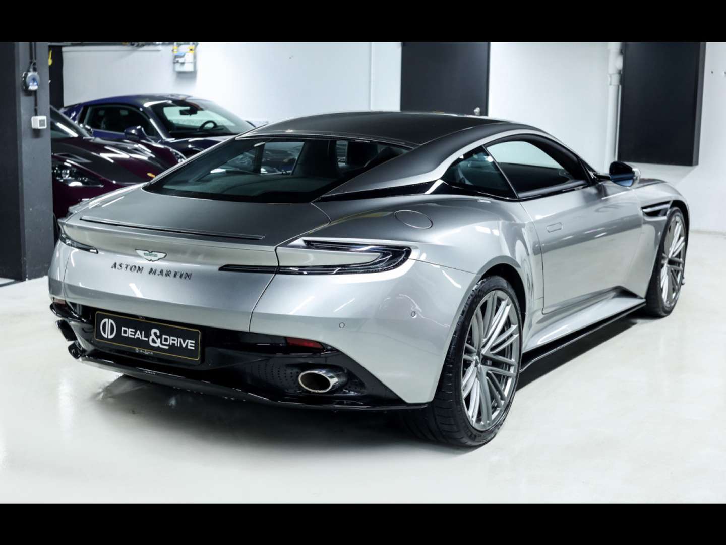 Aston Martin DB12 Coupé 4.0 V8 ALUMINITE - 2024 - Joinsteer - #7