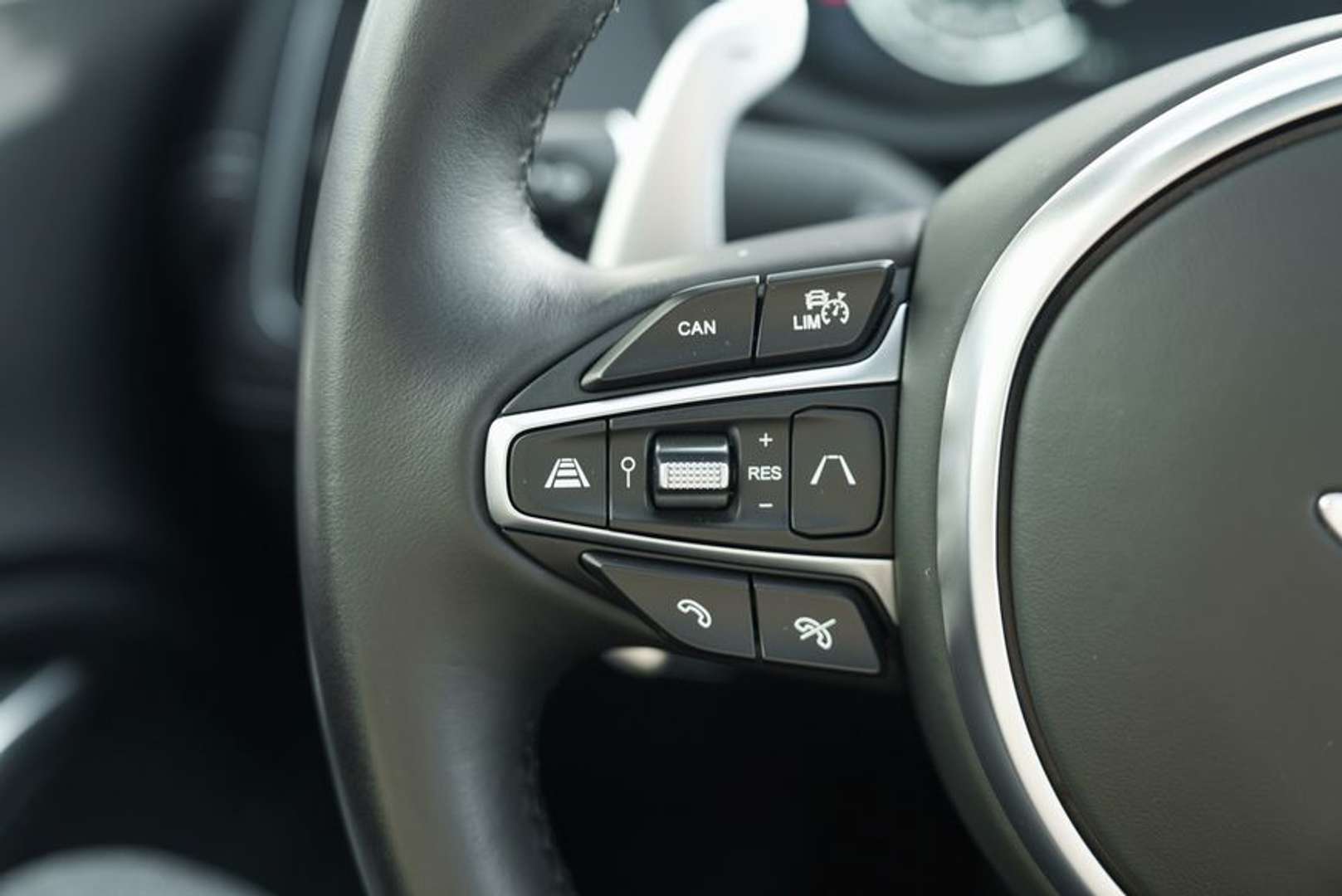 Aston Martin DBX 550 - 2024 - Joinsteer - #20