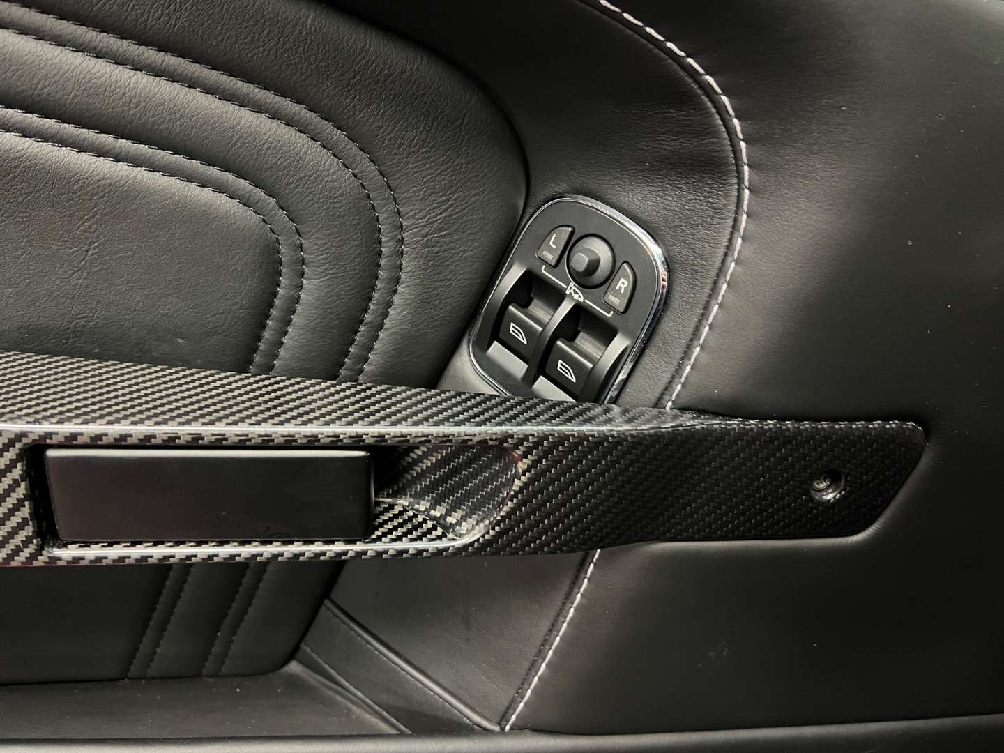 Aston Martin DBS Coupé Coupé Touchtronic A - 2010 - Joinsteer - #31