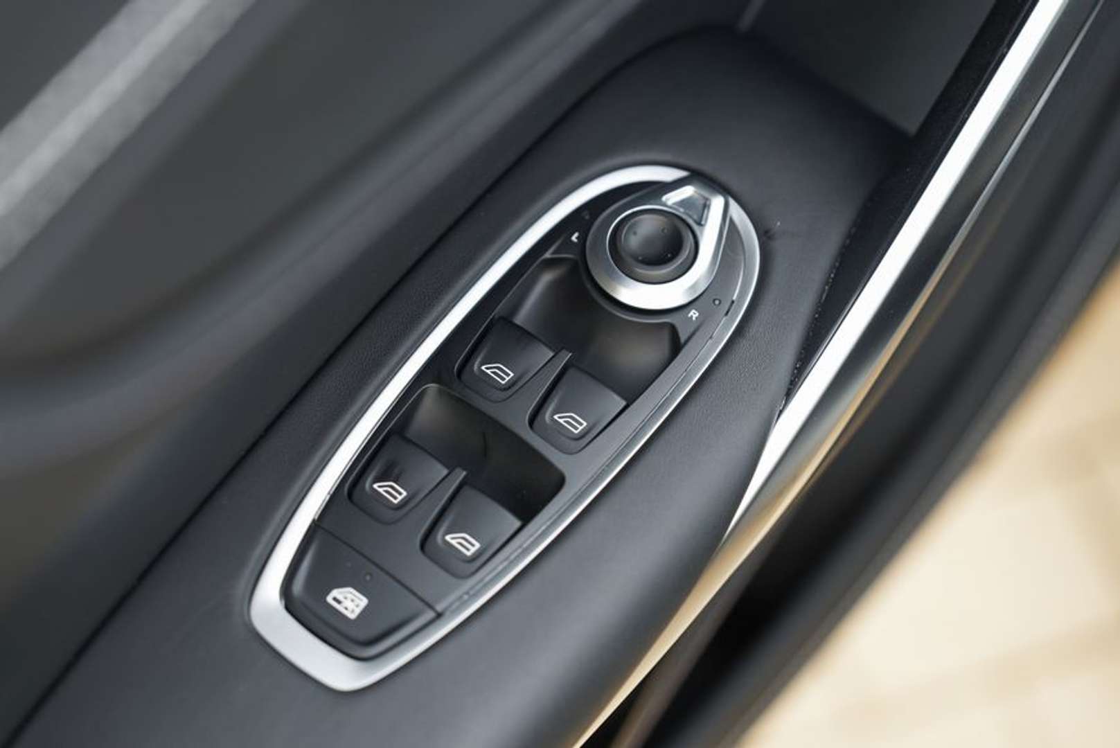 Aston Martin DBX 550 - 2024 - Joinsteer - #27