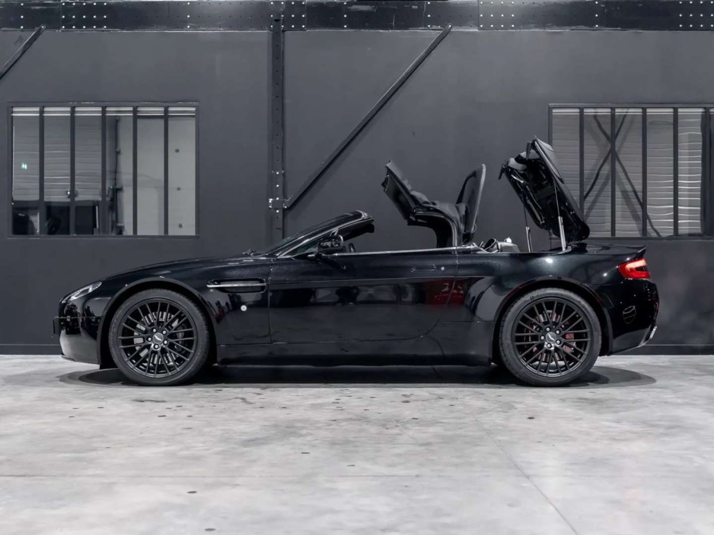 Aston Martin V8 Roadster 4.7l Sportshift - 2009 - Joinsteer - #2