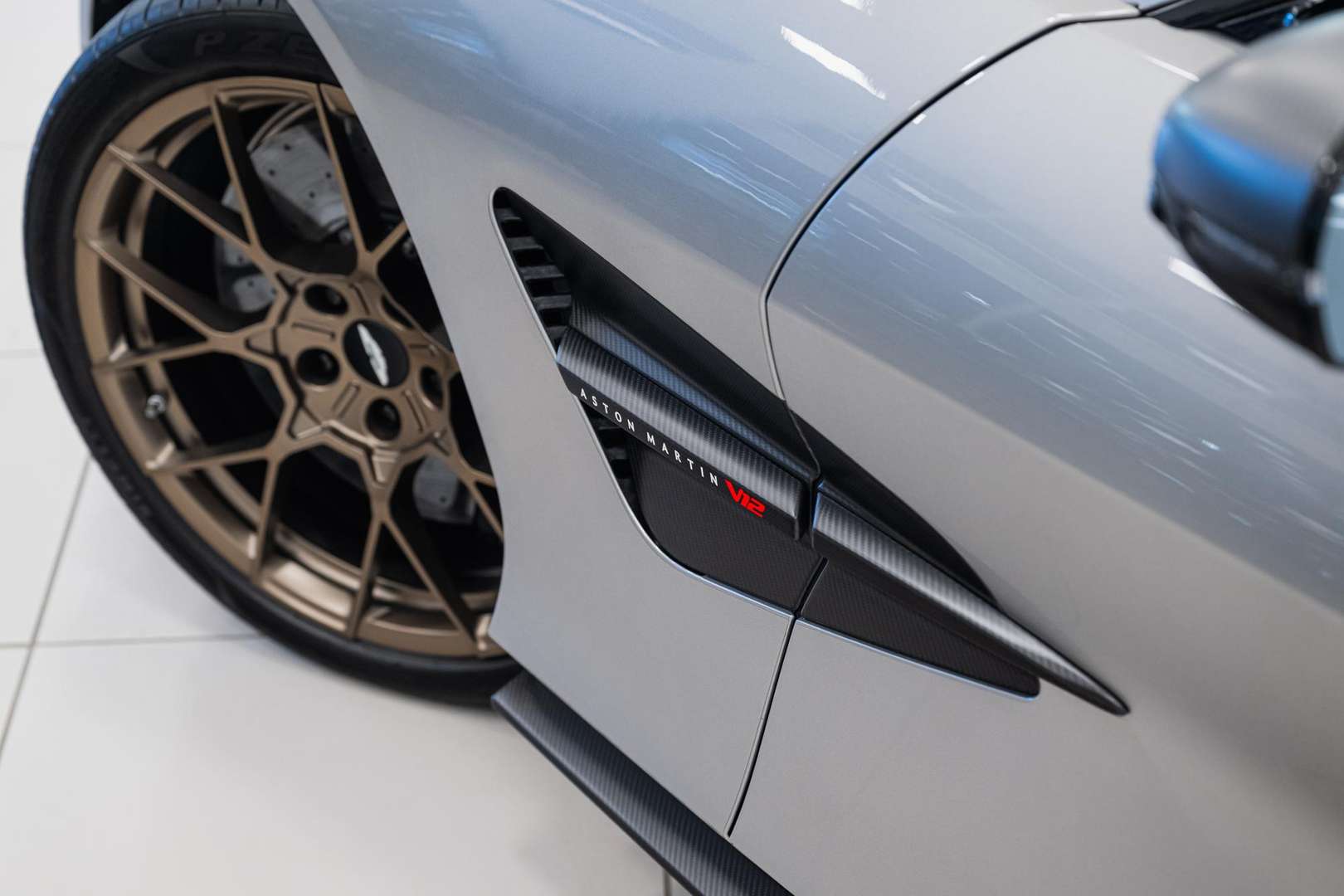 Aston Martin Vanquish Coupé Full Options - 2024 - Joinsteer - #36