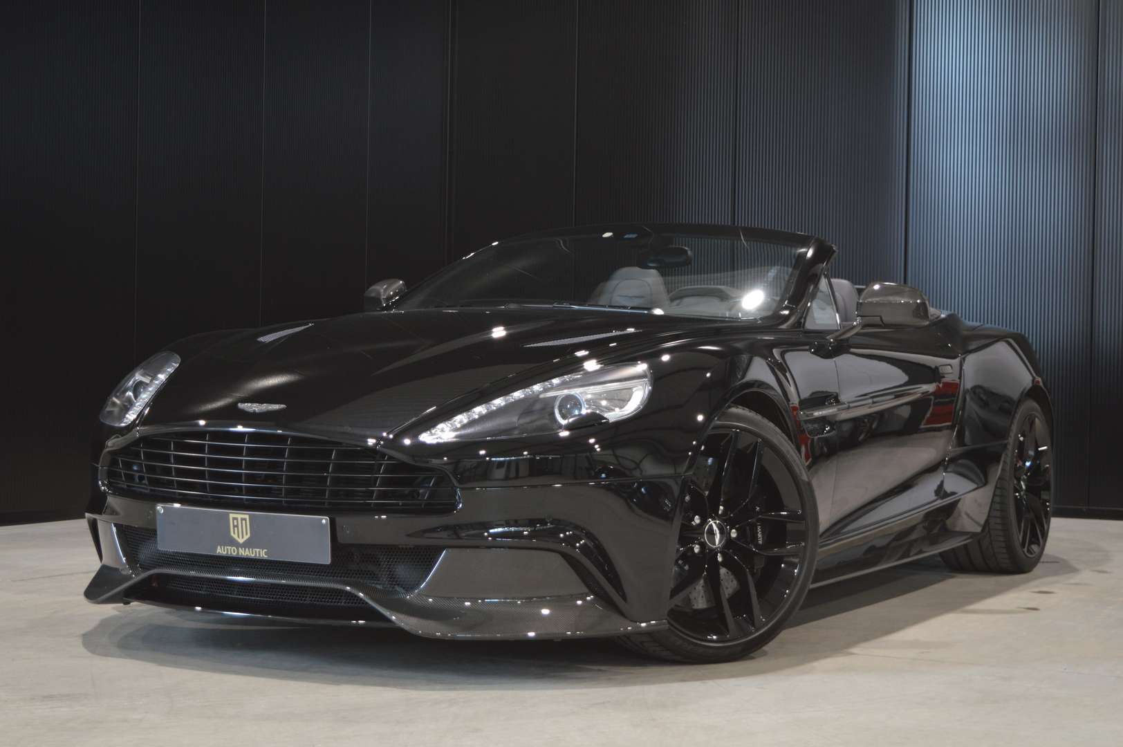 Aston Martin Vanquish Volante V12 Carbon Edition - 2015 - Joinsteer - #2