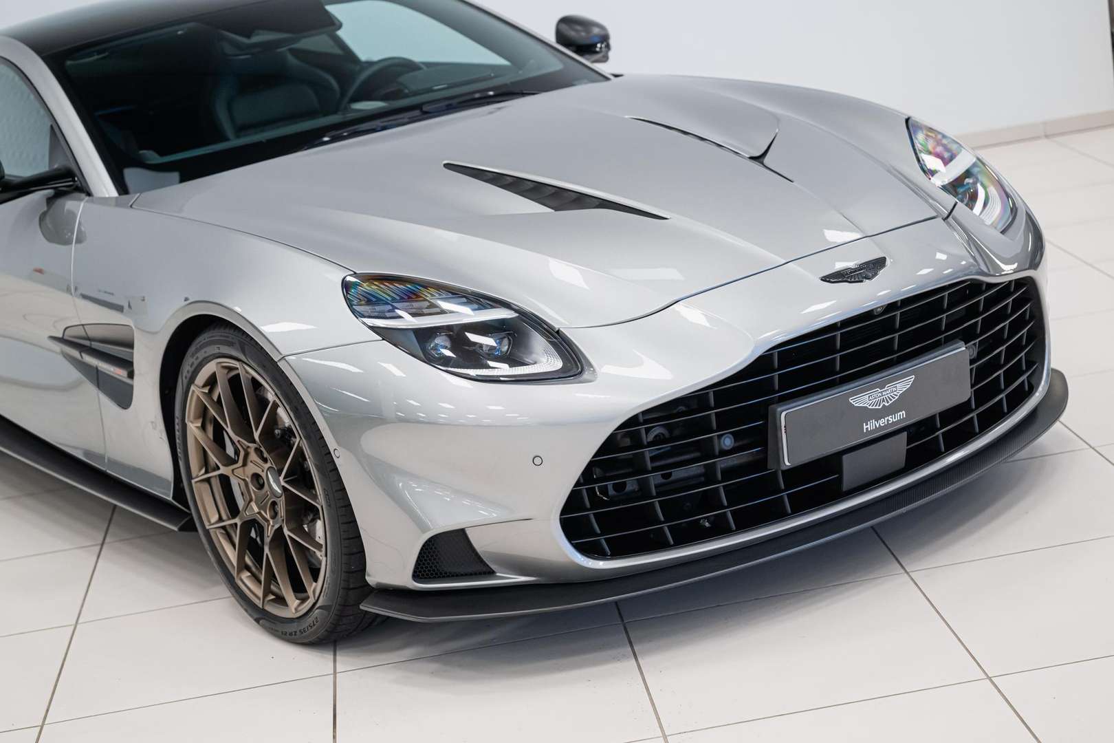 Aston Martin Vanquish Coupé Full Options - 2024 - Joinsteer - #44