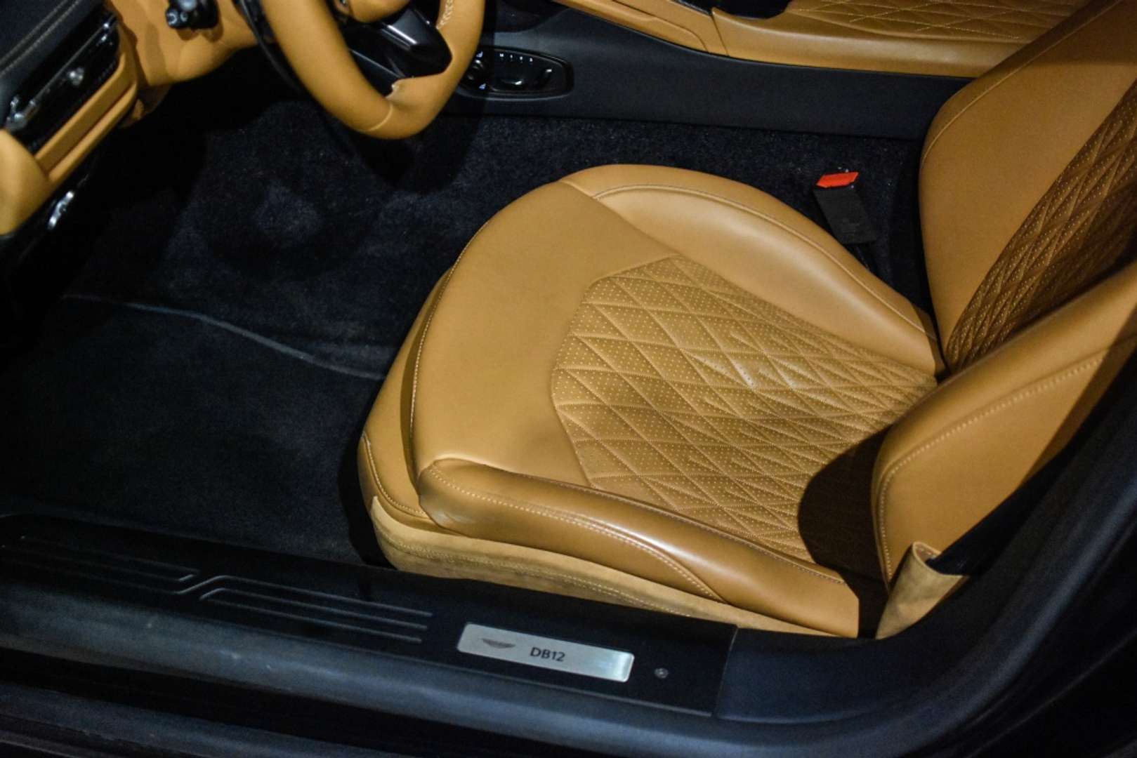 Aston Martin DB12 4.0 V8 - 2025 - Joinsteer - #15