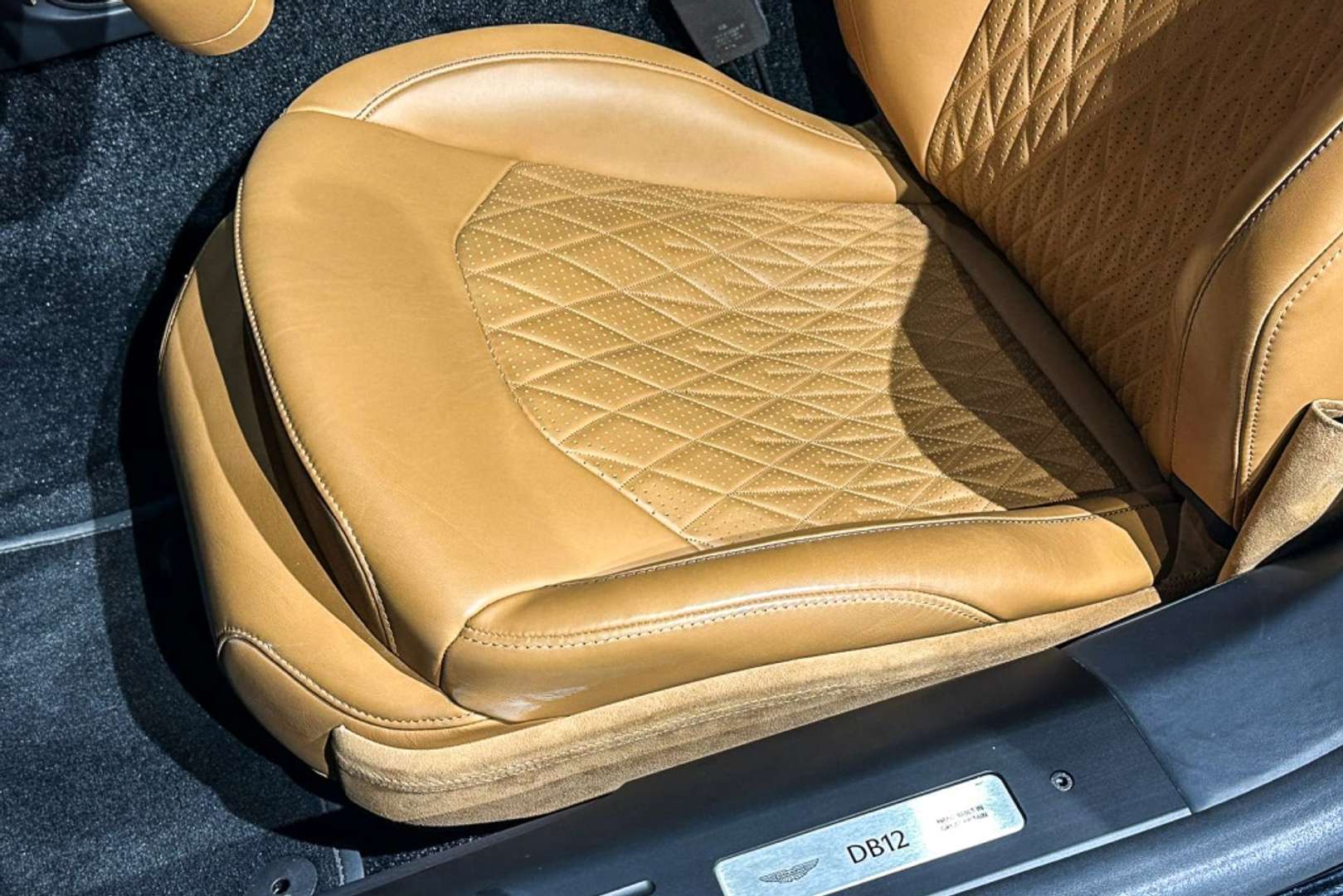 Aston Martin DB12 4.0 V8 - 2025 - Joinsteer - #16