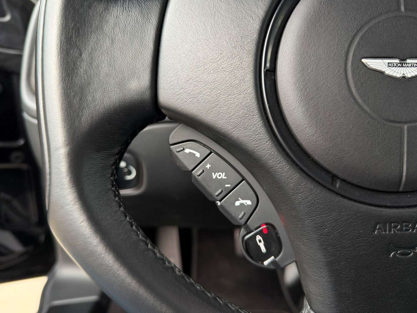 Aston Martin Vanquish S Coupe V12 - 2017 - Joinsteer - #32
