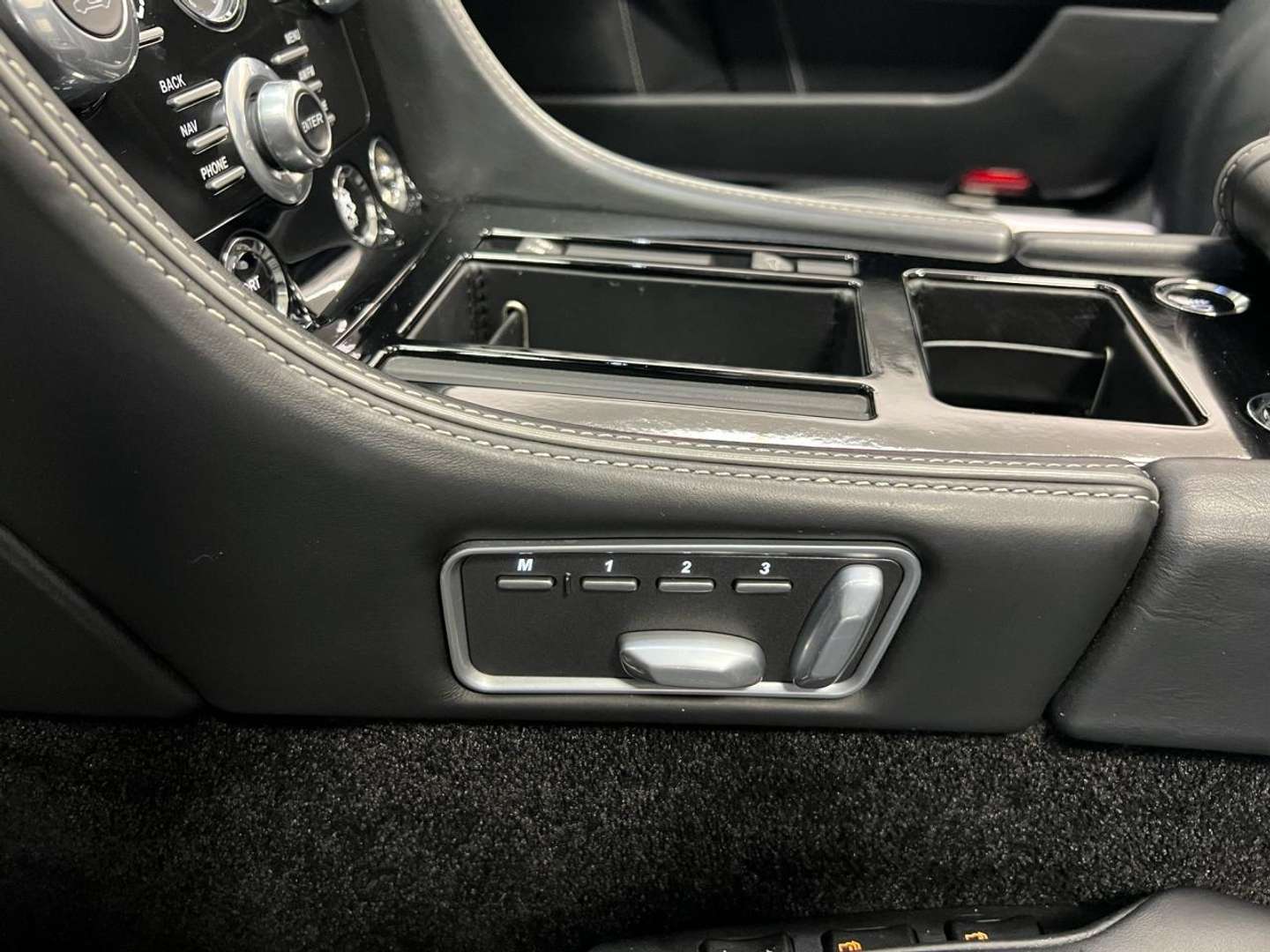 Aston Martin Volante 6.0 V12 PHASE III - 2015 - Joinsteer - #21